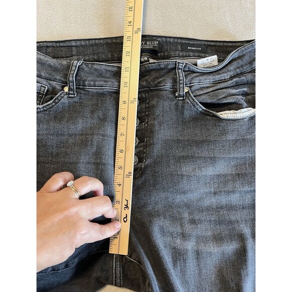 Judy Blue Jeans 16W Gray Skinny Fit Button Fly Distressed Chewed Hem High Rise - Picture 7 of 8